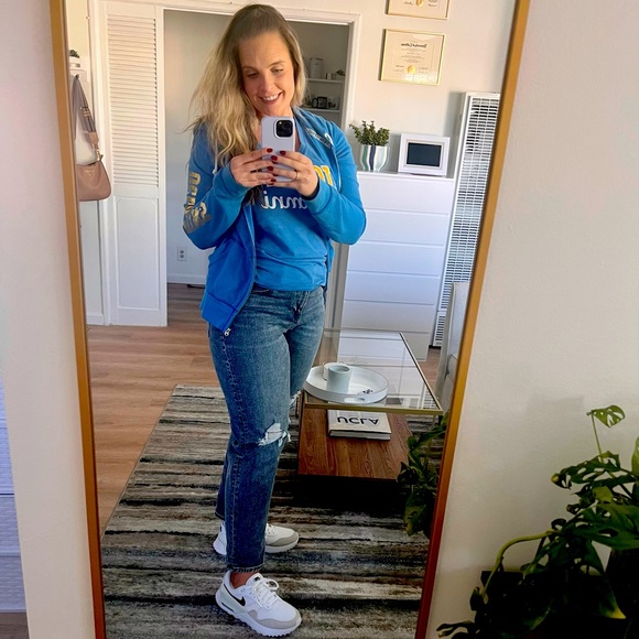 Meet your Posher, Cherie - Picture 1 of 1